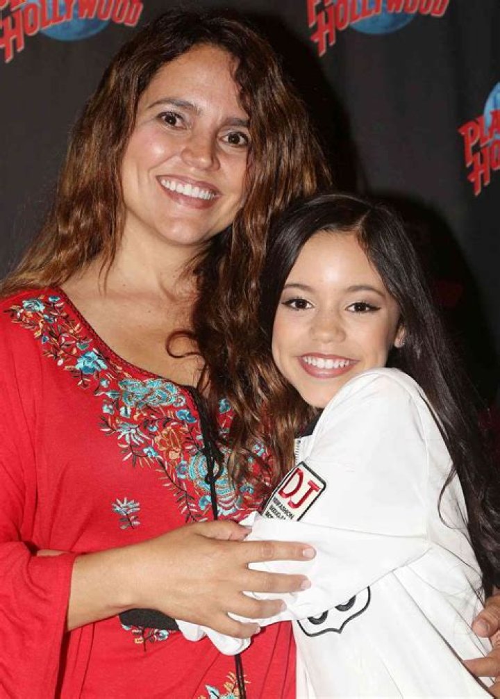 Jenna Ortega Siblings Meet Aaliyah Isaac Mia